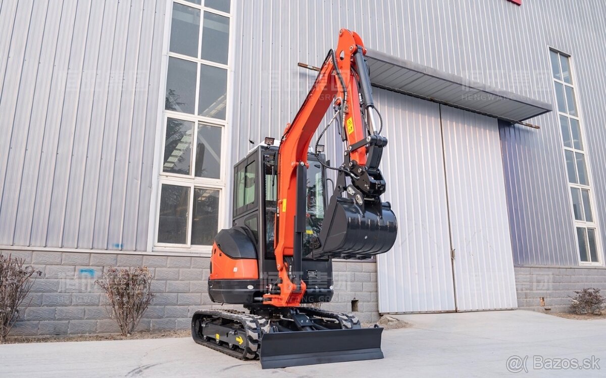 Prenájom minibager 3.8t - 3