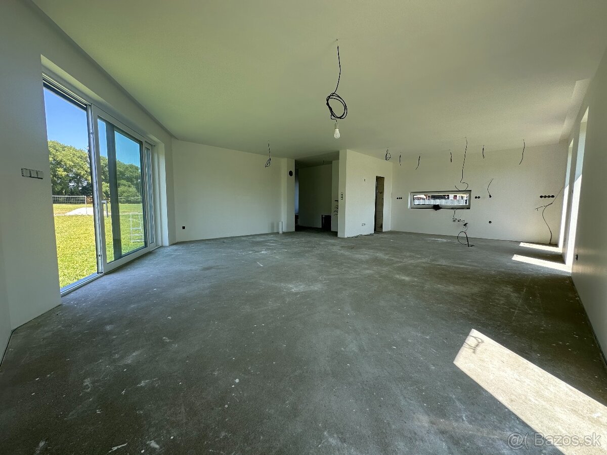 Predaj 5 izbového rodinného domu ZNÍŽENA CENA - 3