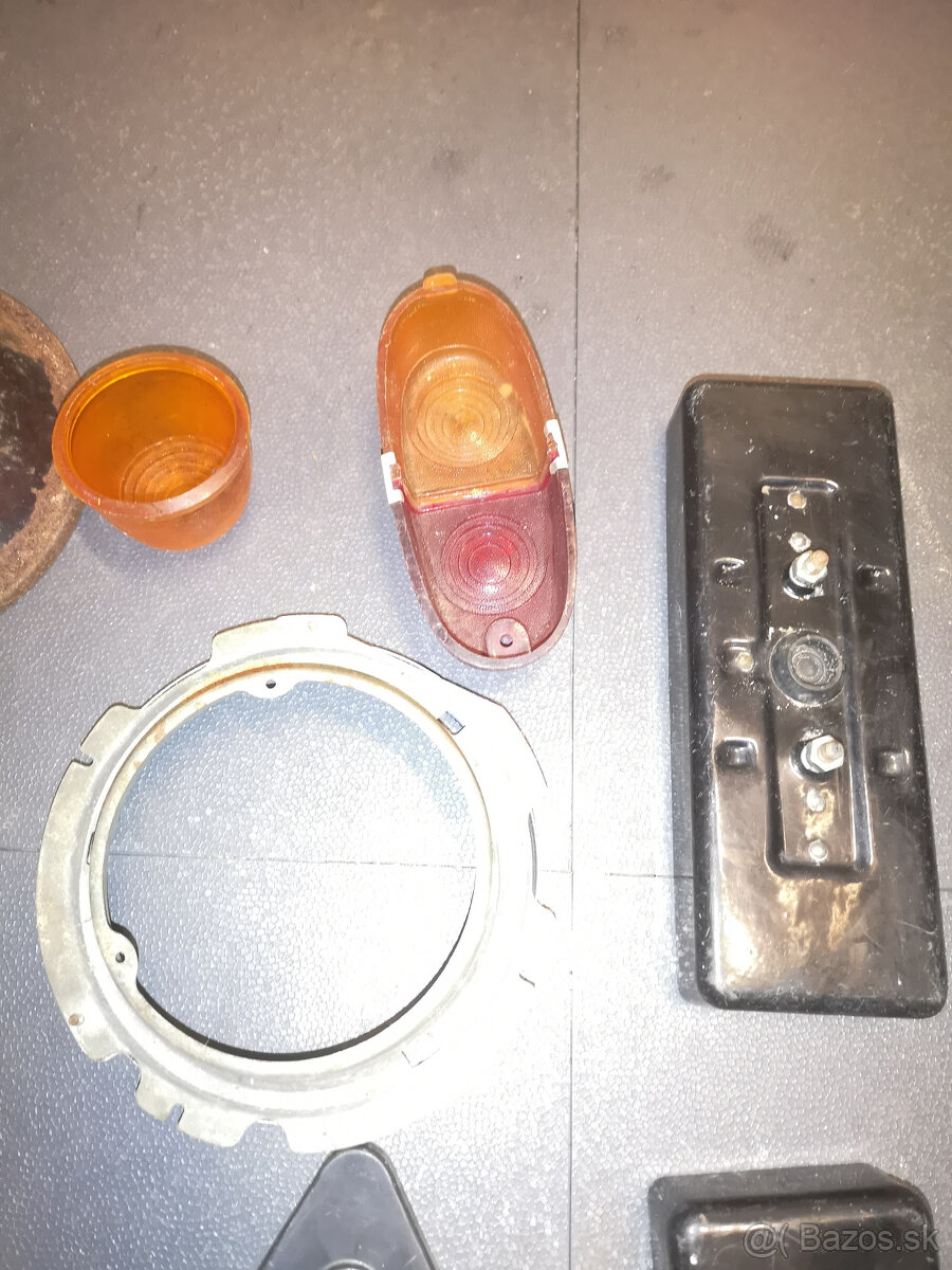 Svetlá na socialistické vozidlá - 3