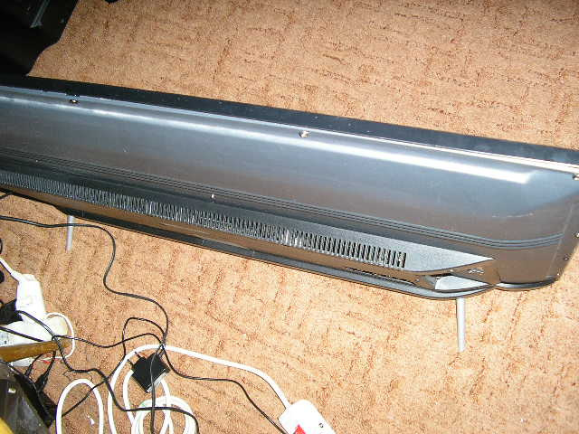 Predam LED televizor - 3