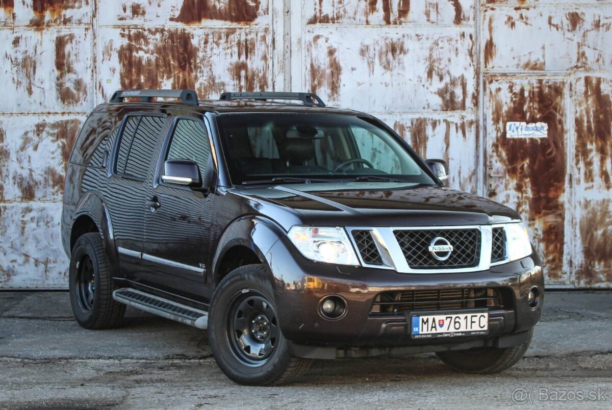 Nissan Pathfinder 3.0 V6 A/T 7MIEST - 3