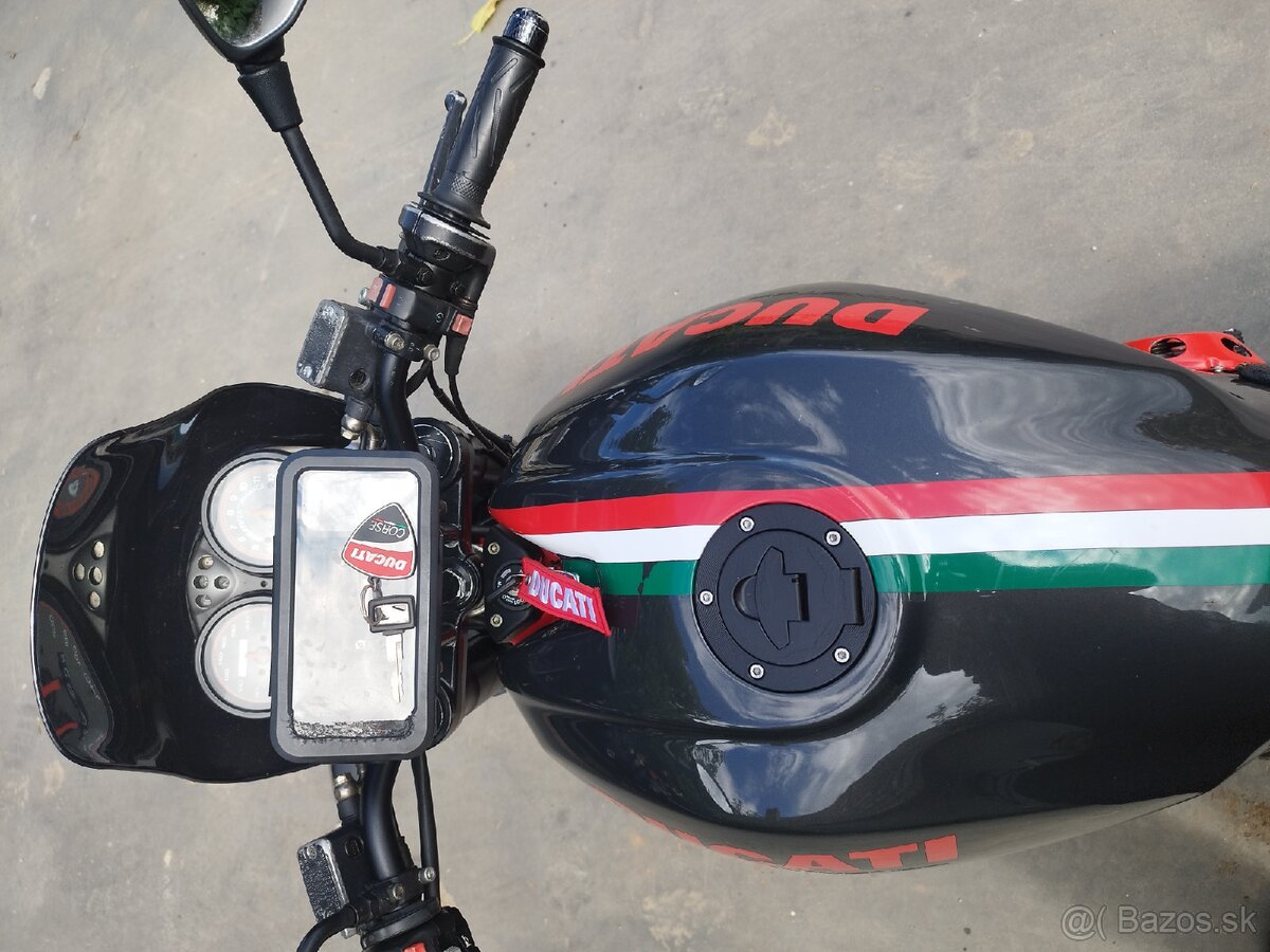 Ducati Monster 900 - 3