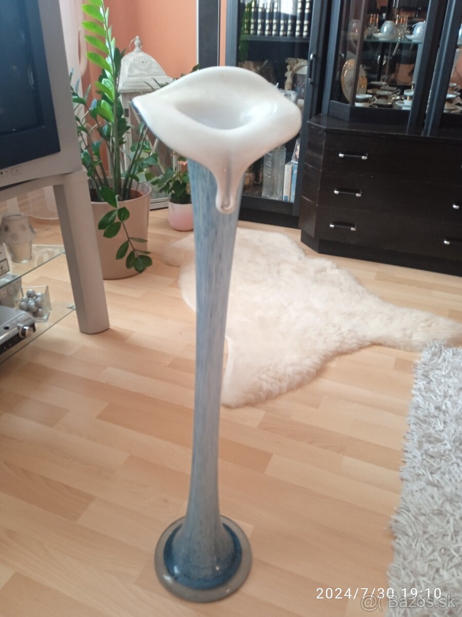 VYSOKA SKLENENA VAZA PLUS VAZY - 3