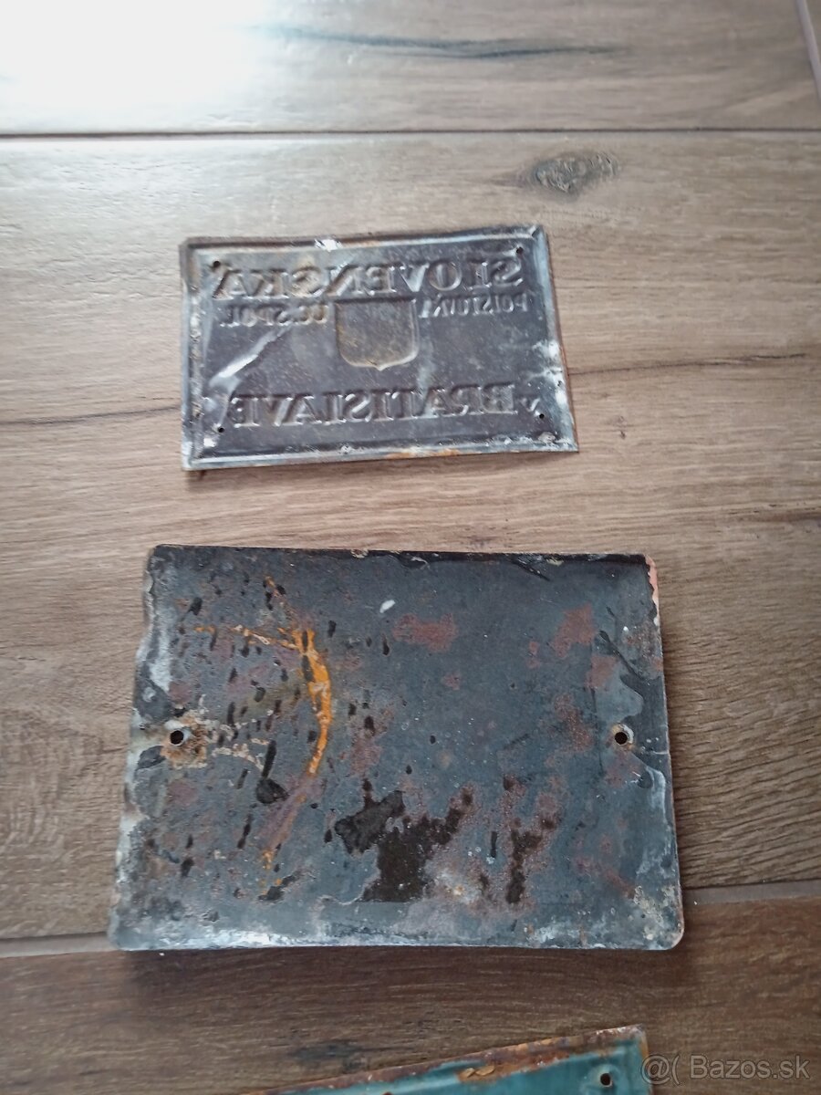 Smalt.plech.tabulky poisťovňa - 3