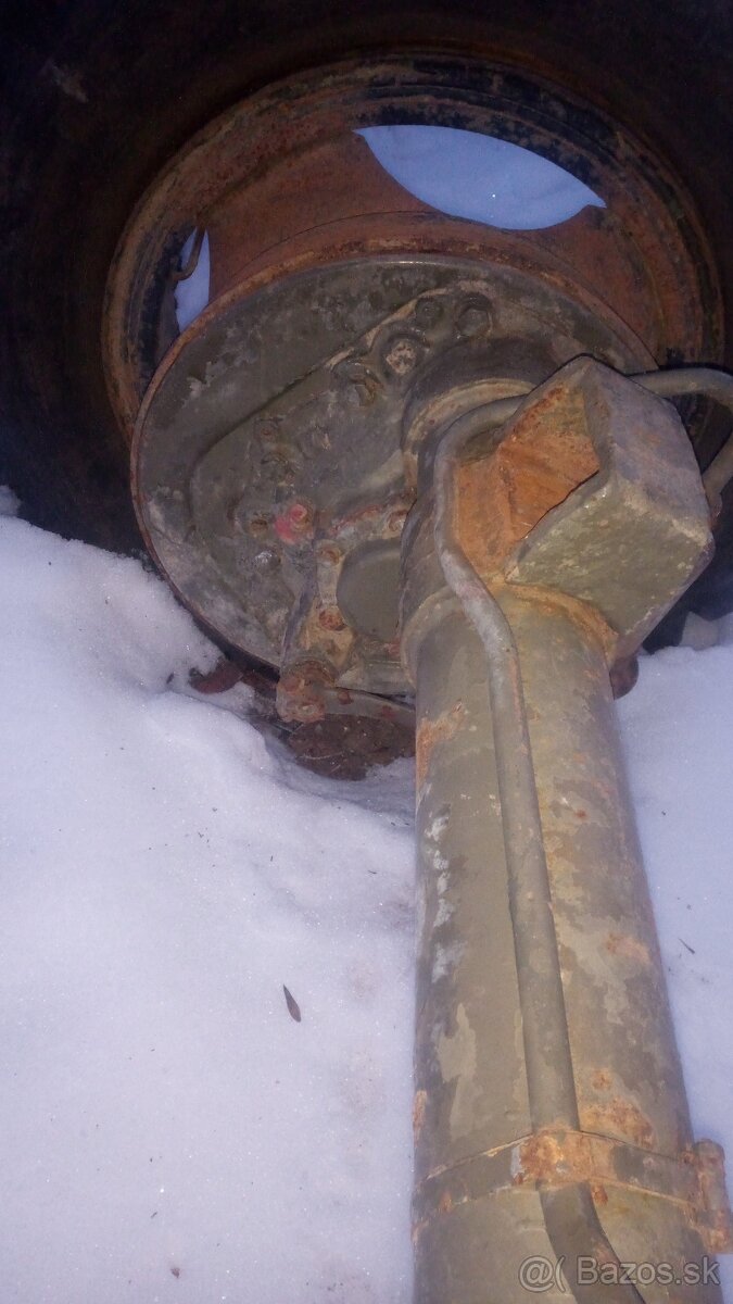 Predám zadnú nápravu Praga V3S pv3 s - 3