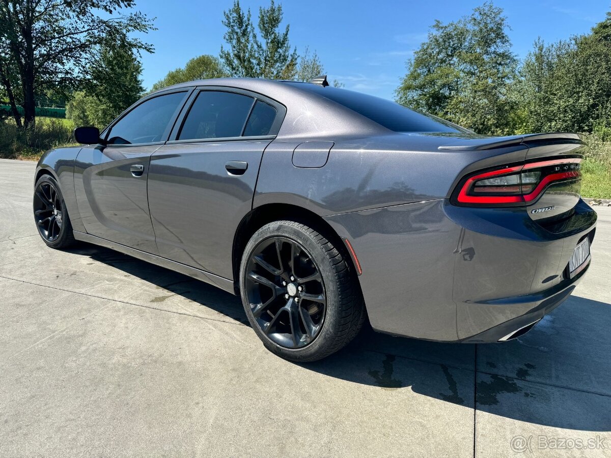 Dodge Charger V8 5,7 2016 krasne príležitosť - 3