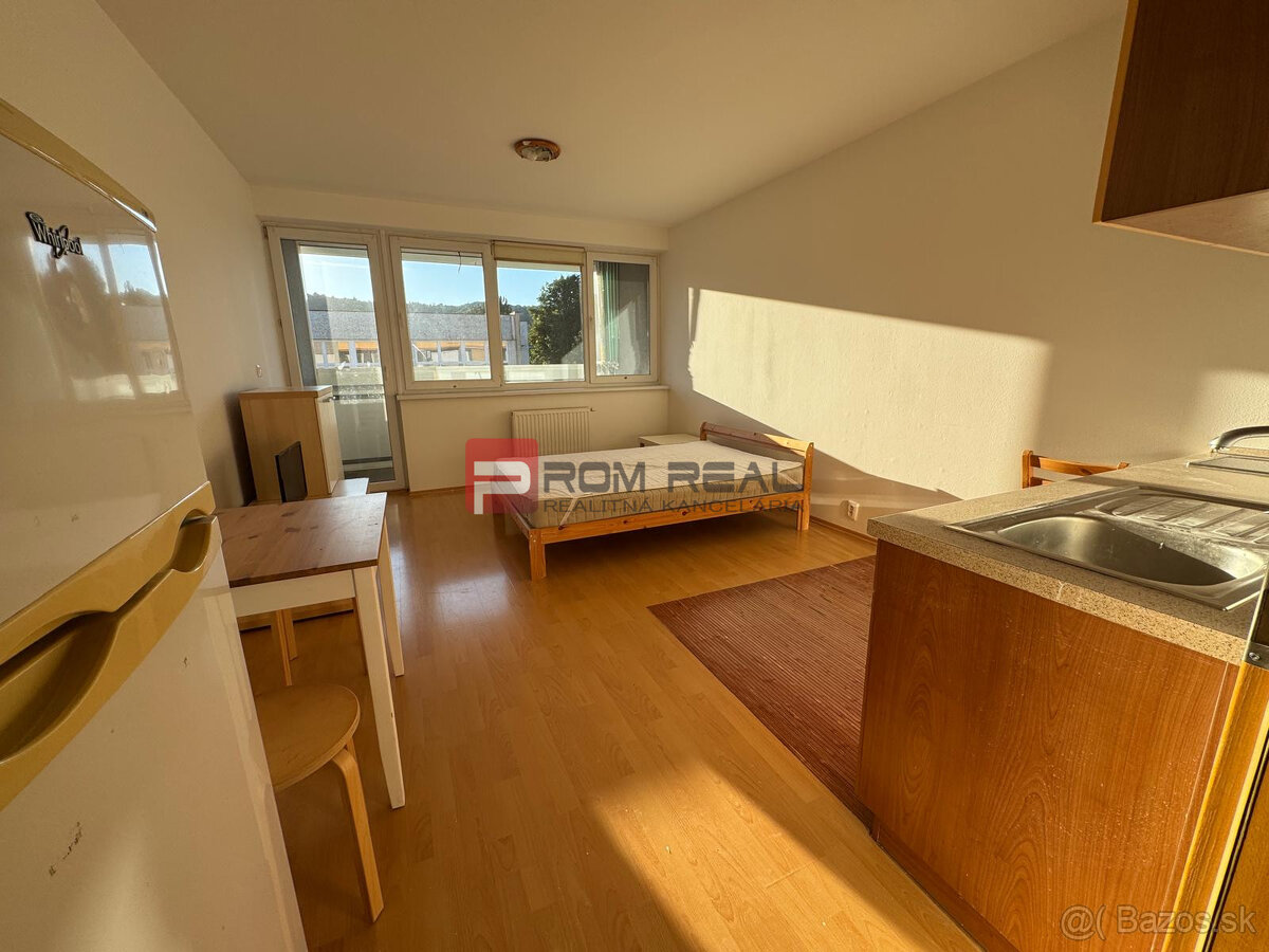 Exkluzivne Prenájom 1 izbový byt v KOPRIVNICI Dúbravka 3.p. - 3