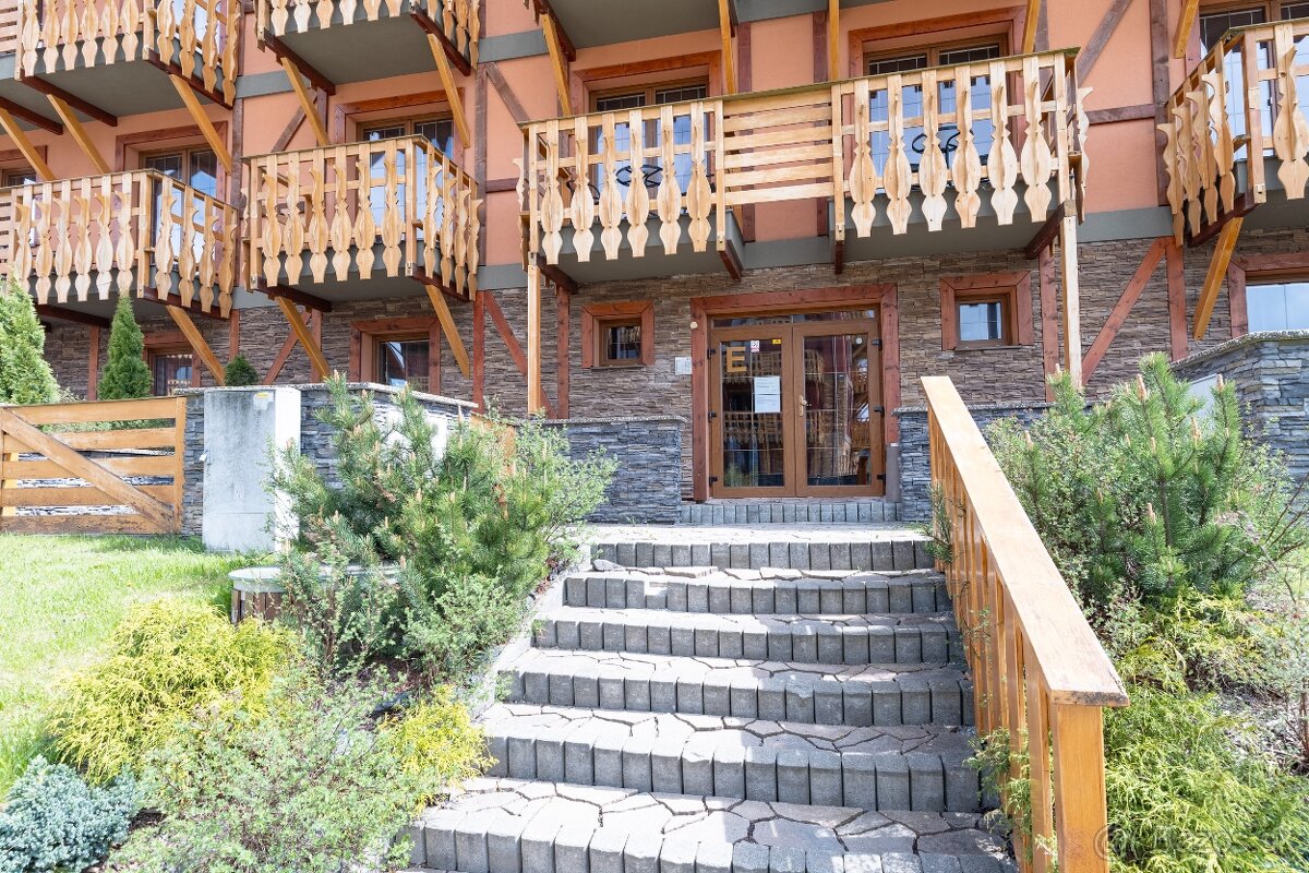 EXKLUZÍVNE Ponúkame na predaj 2 izbový apartmán - 3