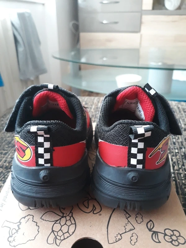 Nové skechers 21 - 3