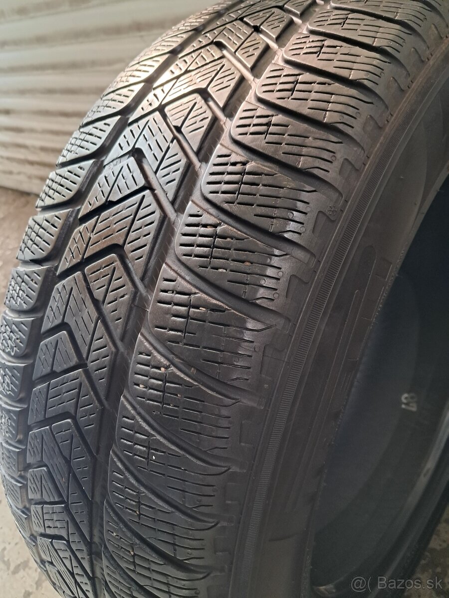 Pirelli zimné 235/60/R18 - 3