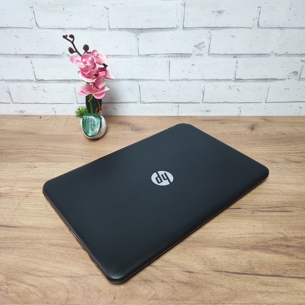Predám HP notebook vo veľmi zachovalom stave. Notebook je fu - 3