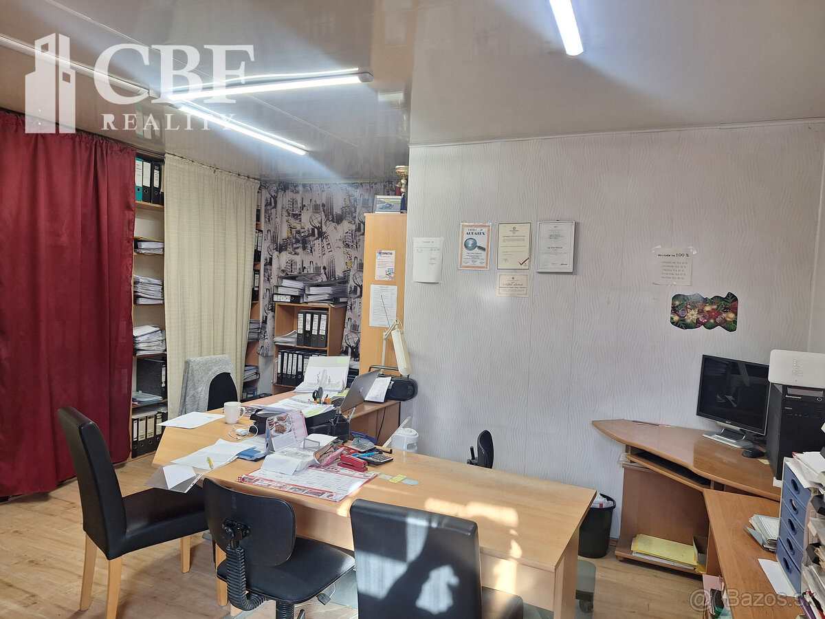 OBJEKT V CENTRE MESTA ROŽŇAVA NA PREDAJ - 3