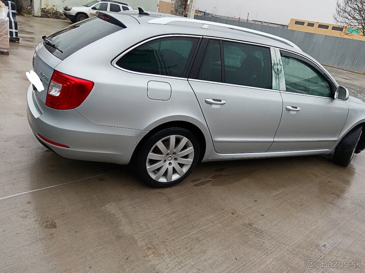 Superb Combi 2.0TDI 103kw DSG - 3