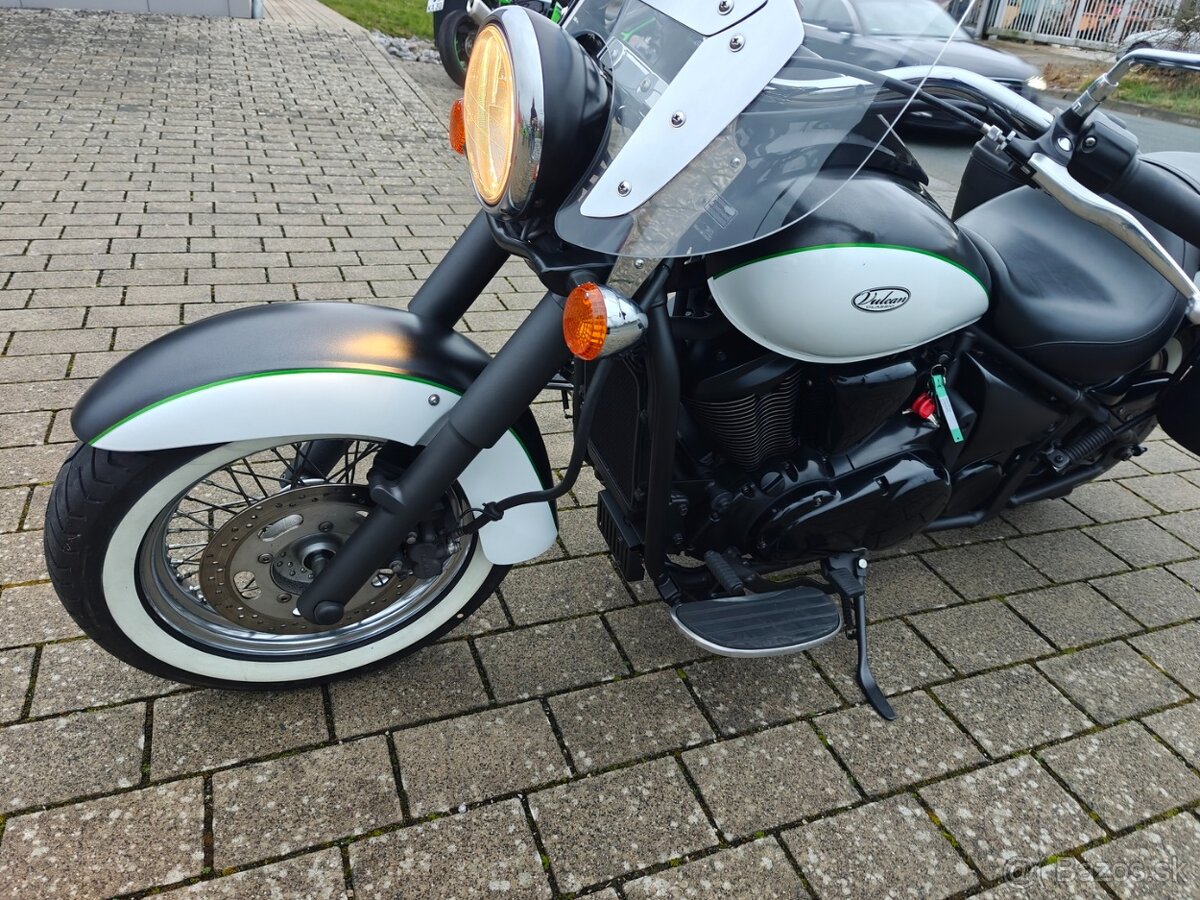 Kawasaki VN 900 Classic - 3