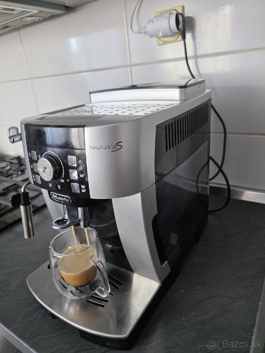 Delonghi Magnifica S - 3