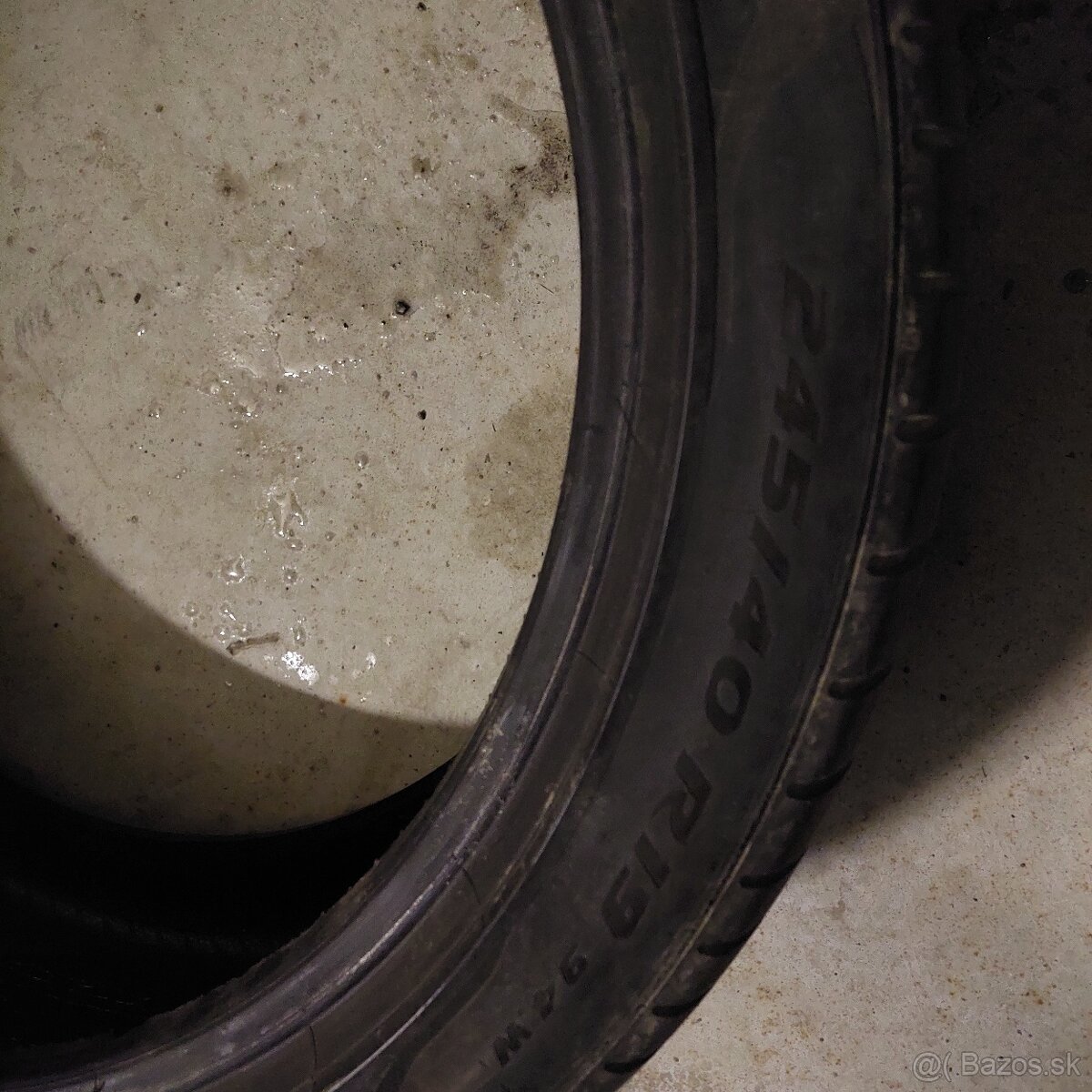Letné 245/40 r19 pirelli - 3