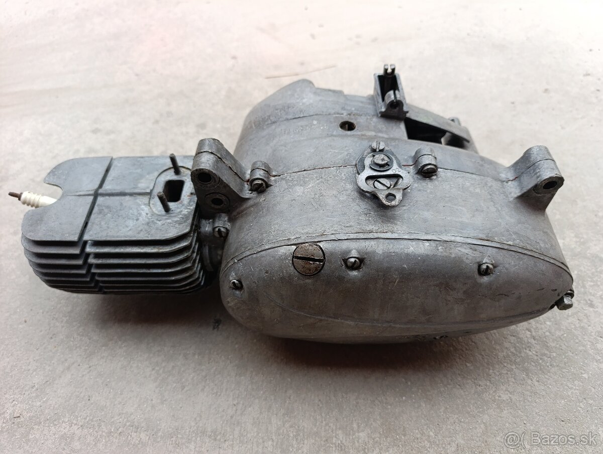 Motor Jawa 50 - 3