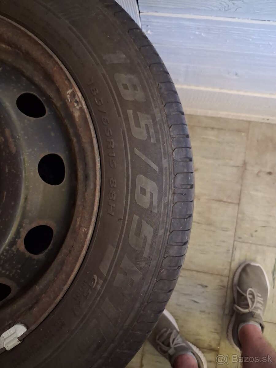 Letné pneu 185/65 r15 - 3