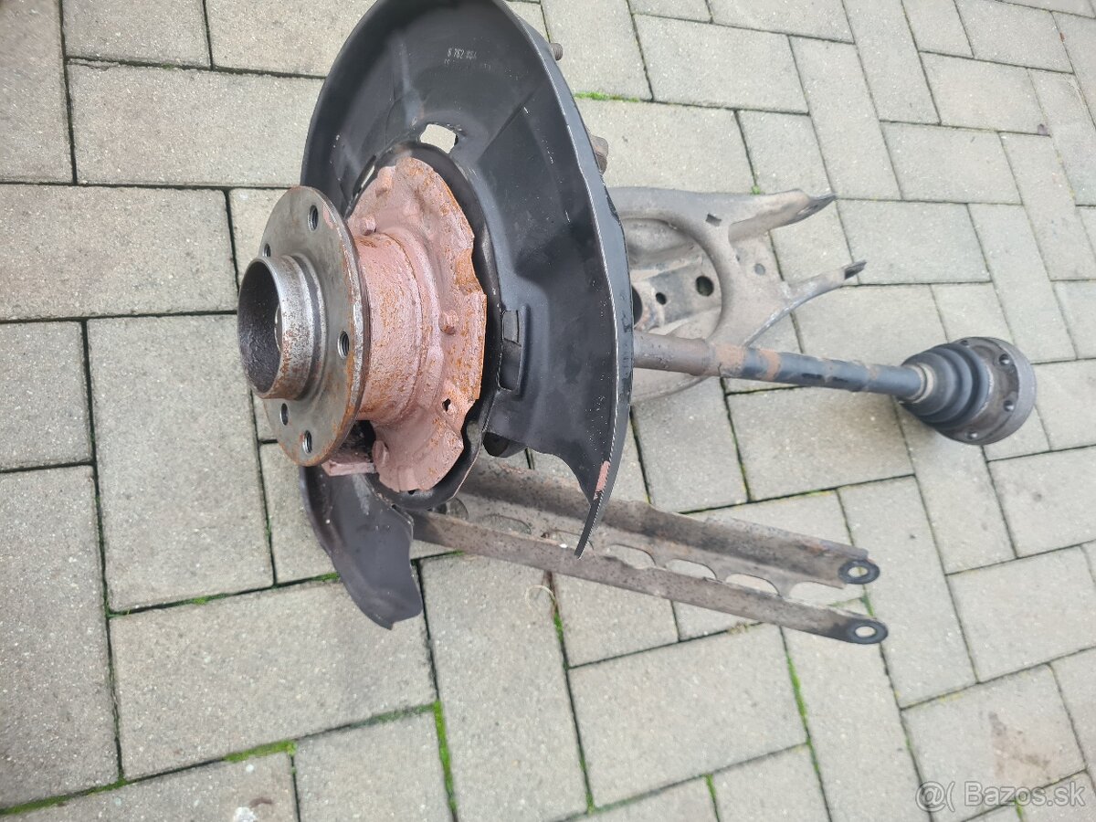 Poloosy s otočou Bmw 320d e90/e91 - 3