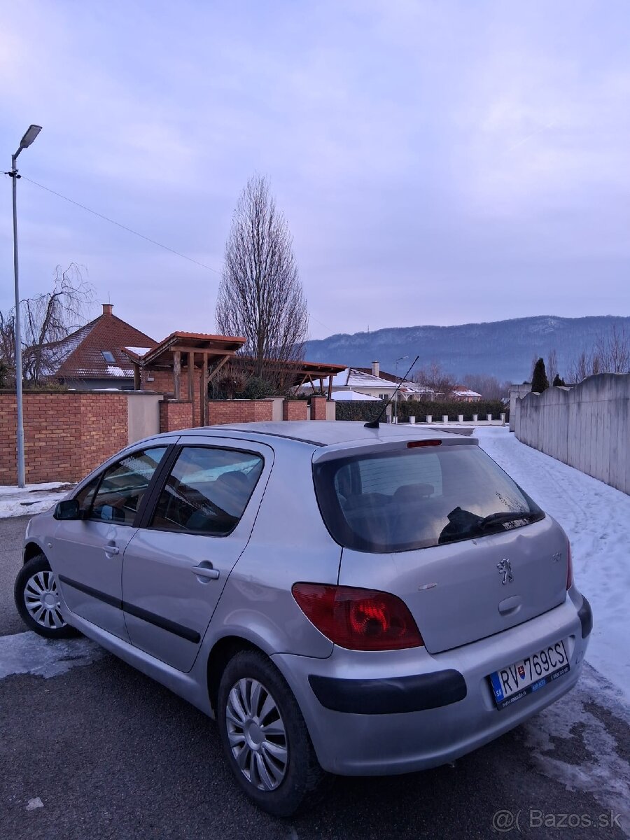 Peugeot 307 Hatchback - 3