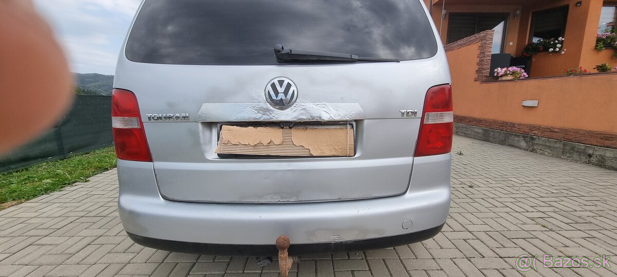 Volkswagen Touran - 3