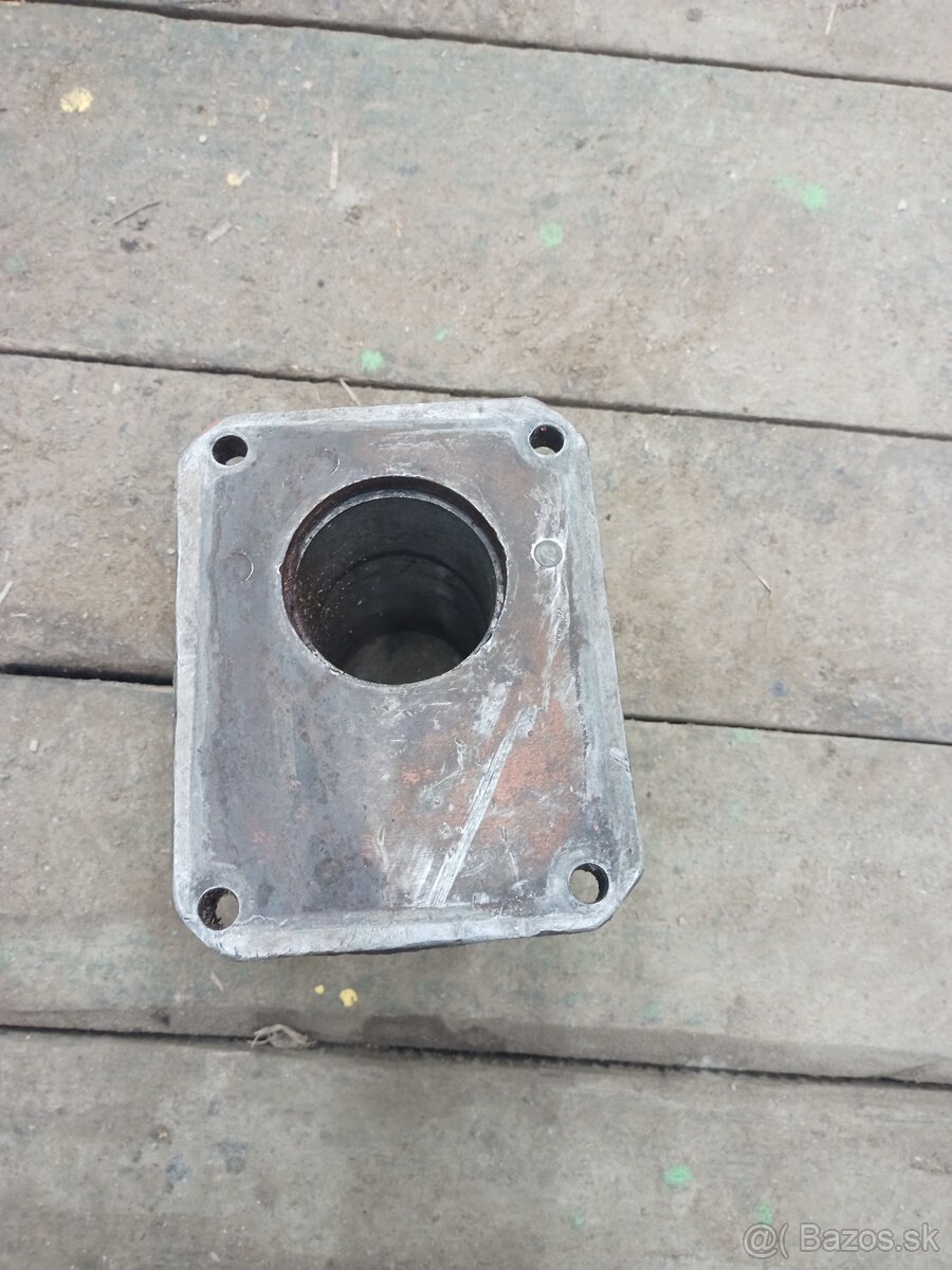 Príruba na hydraulické čerpadlo - 3