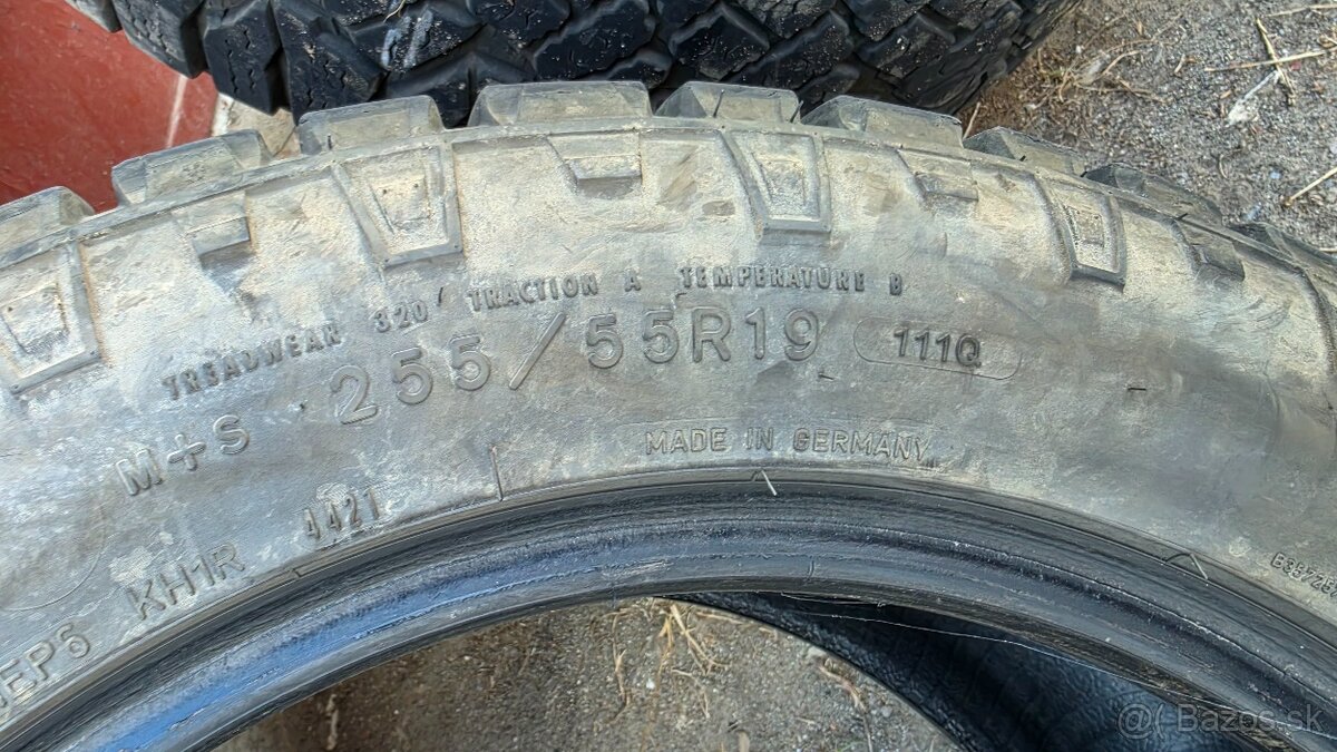 255/55 R19 - 3