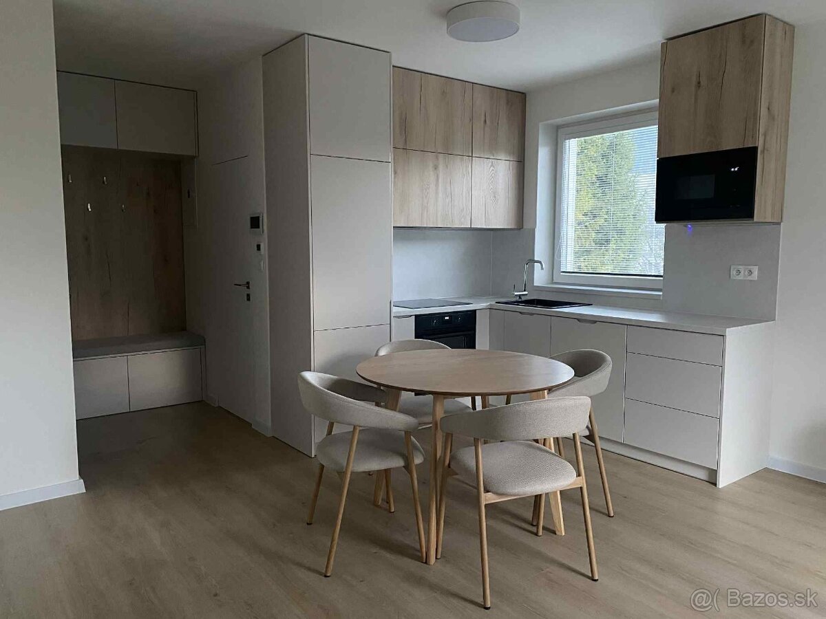 Prenájom 2 izbového bytu Eden Zakamenne - 3