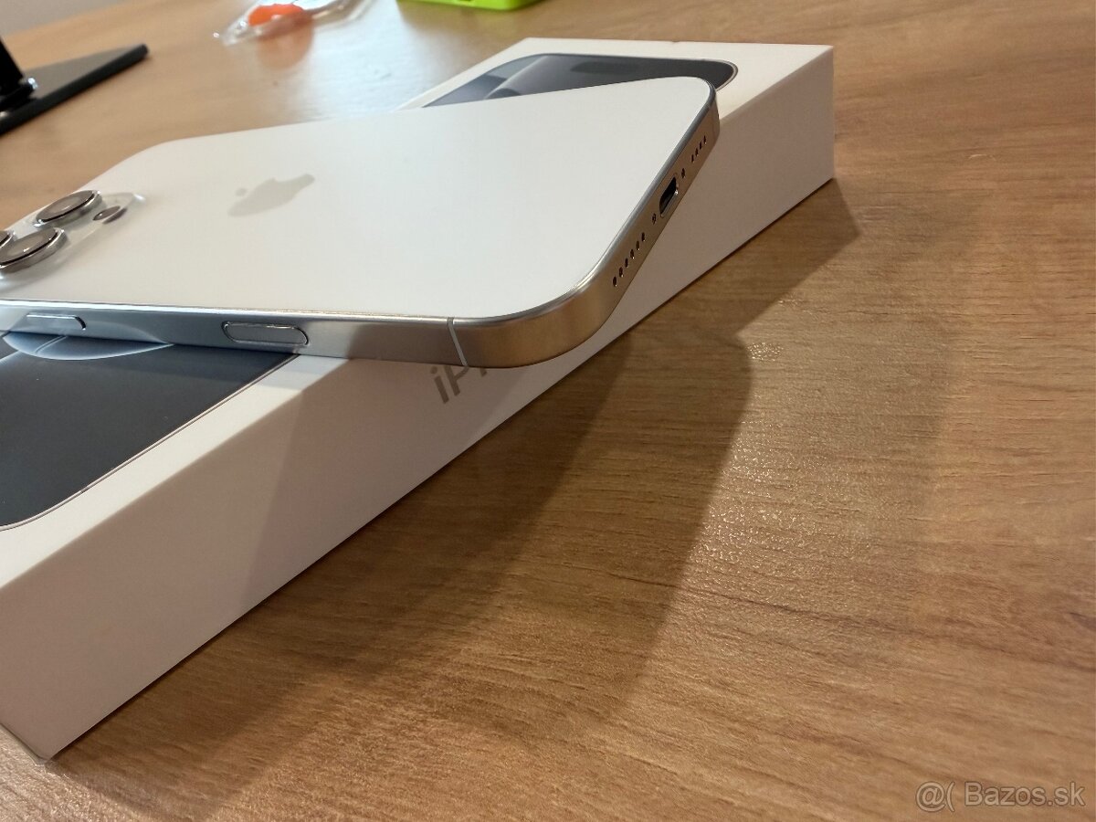 📱 iPhone 16 Pro Max Silver Titanium 256GB - 3