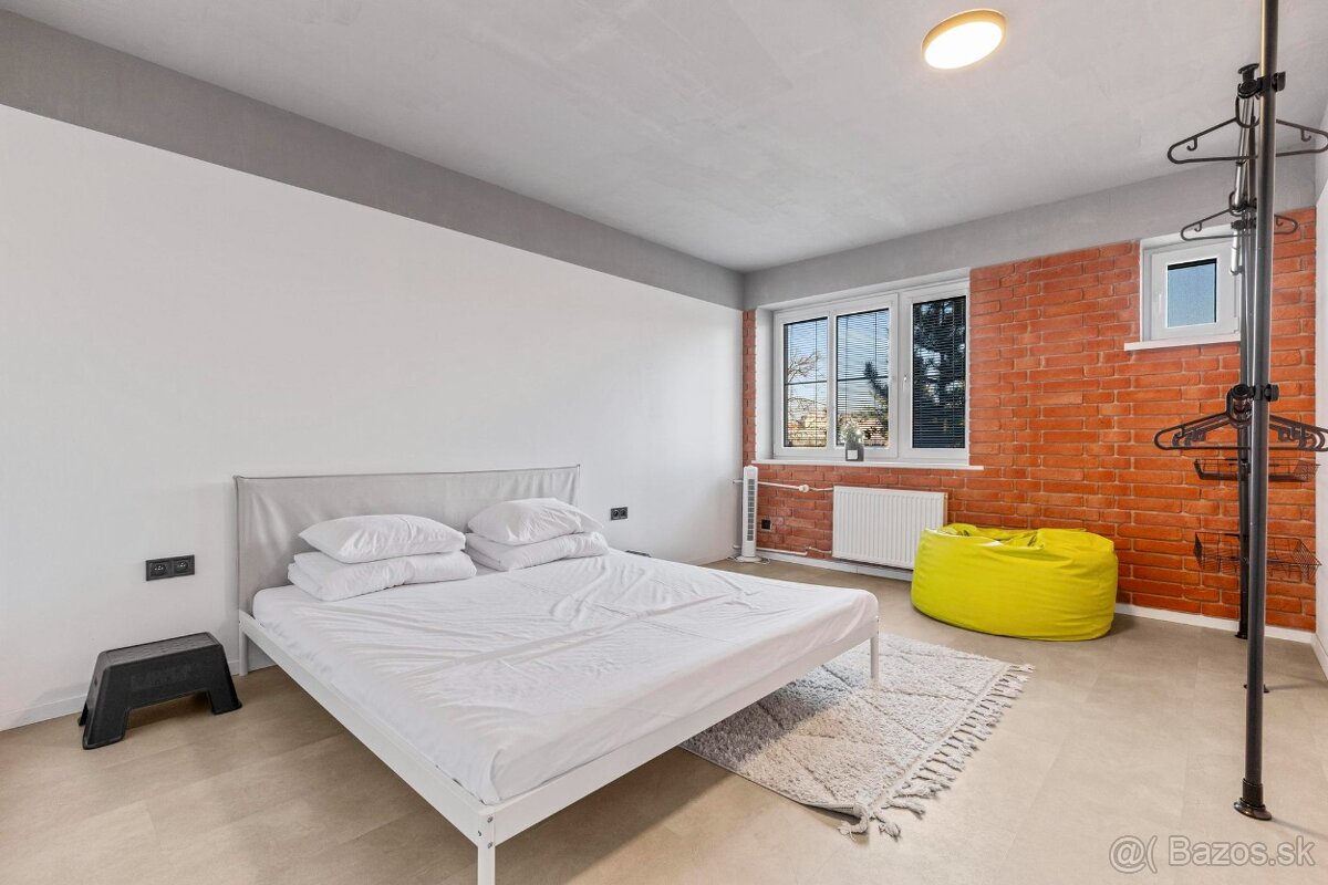 3-izb. byt po kompl. rekonštrukcii navrhnutej architektom - 3