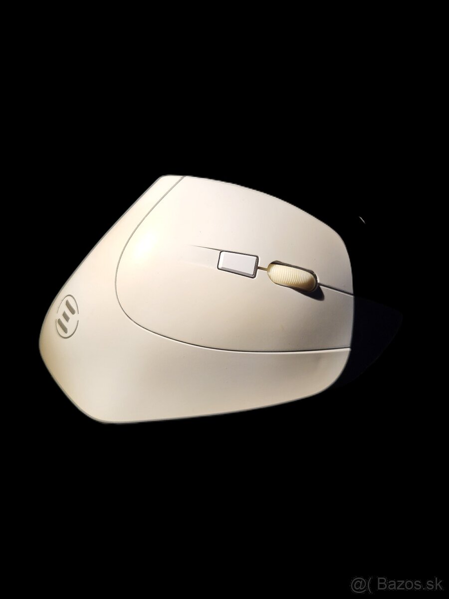 Eternico MV300 - vertikálna bezdrôtová myš (biela) - 10 € - 3