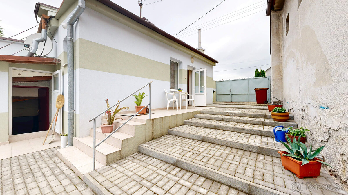 3-izbový rodinný dom s veľkým pozemkom 1454 m² - 3