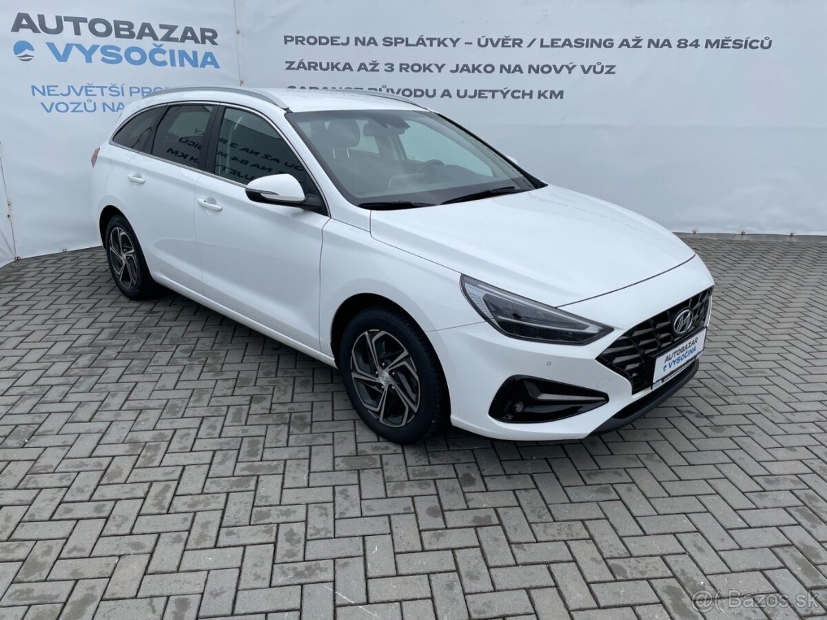 Hyundai i30 Com. 1.6CRDi ČR SMART+ 1.maj Tažné - 3