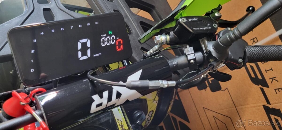 Štvorkolka FIreshot 125cc 8" červeno/čierna