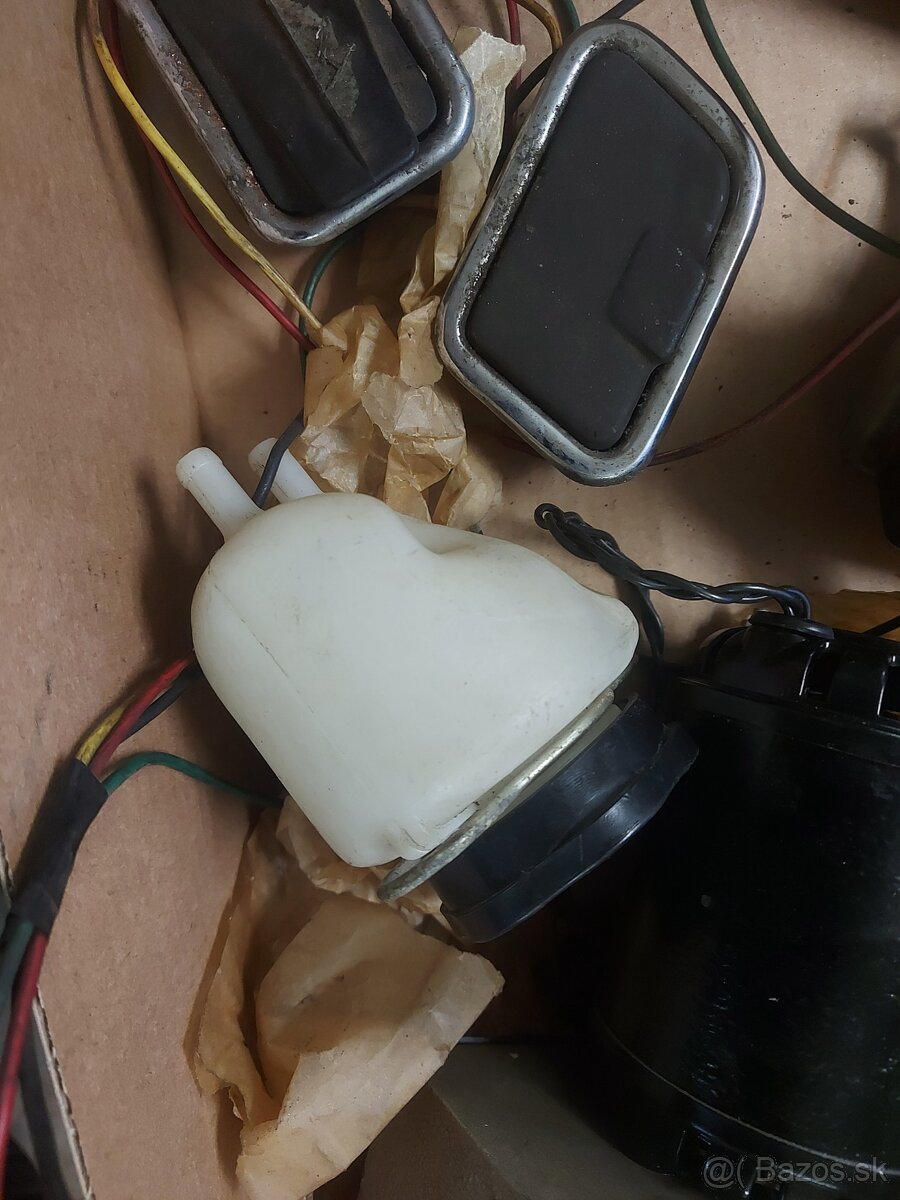 Predám zmes dielov na veterány ŠKODA, mnohé iné - 3