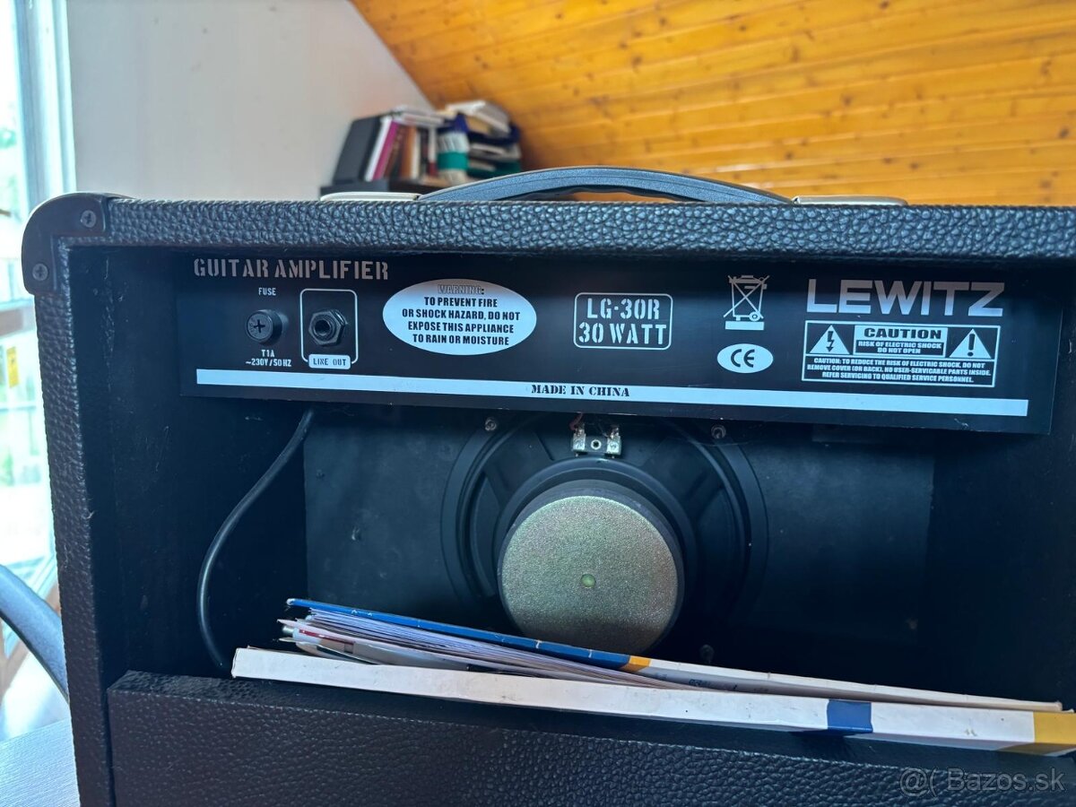 Gitarové kombo LEWITZ 30W - 3