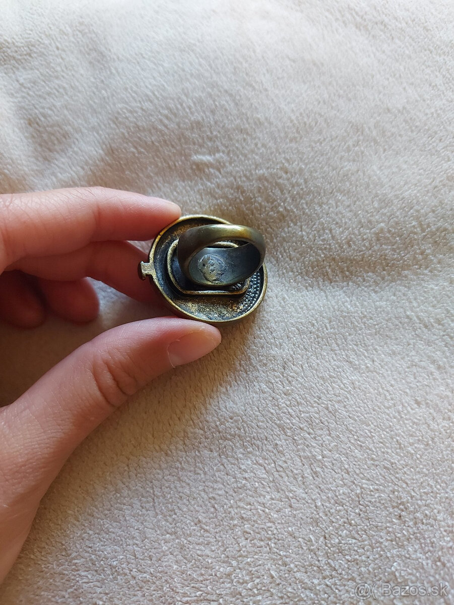 Rôzne druhy prsteňov, kvet, hodinky, motýľ - 3