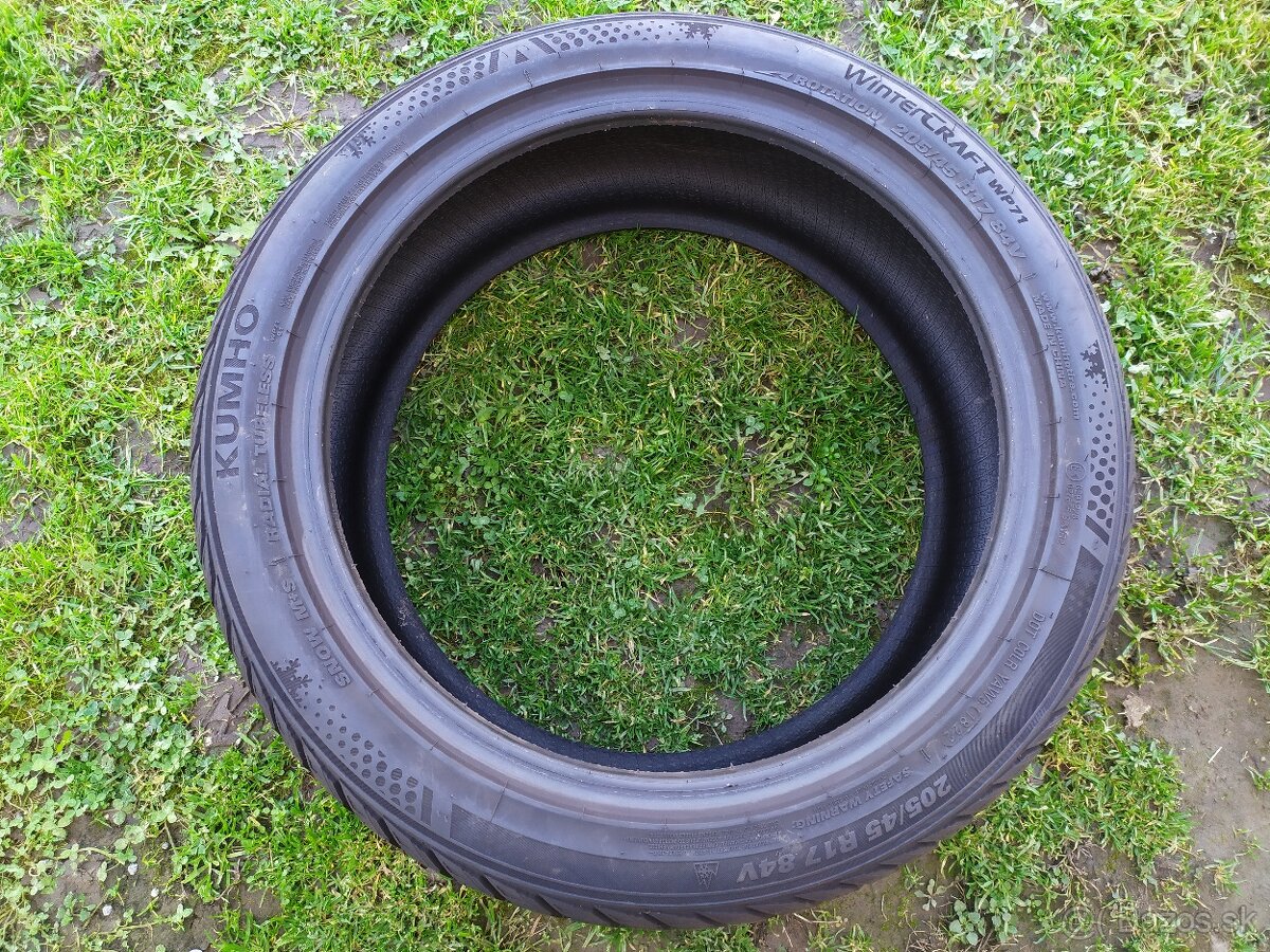 Zimné pneumatiky 205/45R17 Kumho 2kusy - 3