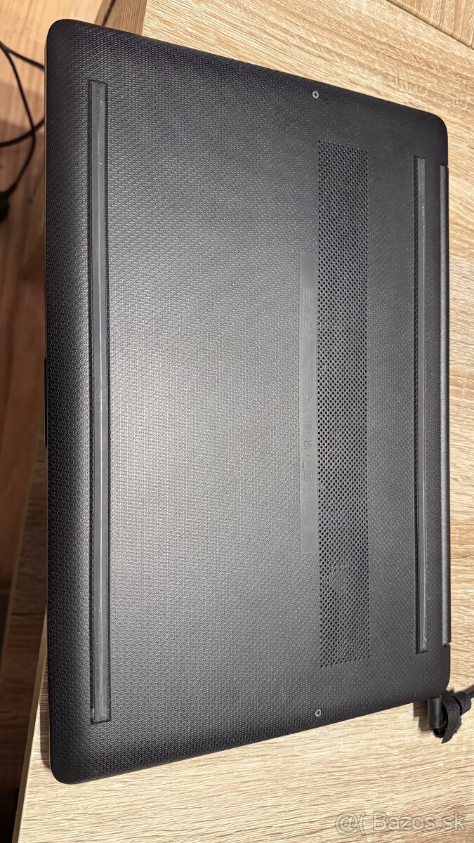 Predám notebook HP - 3