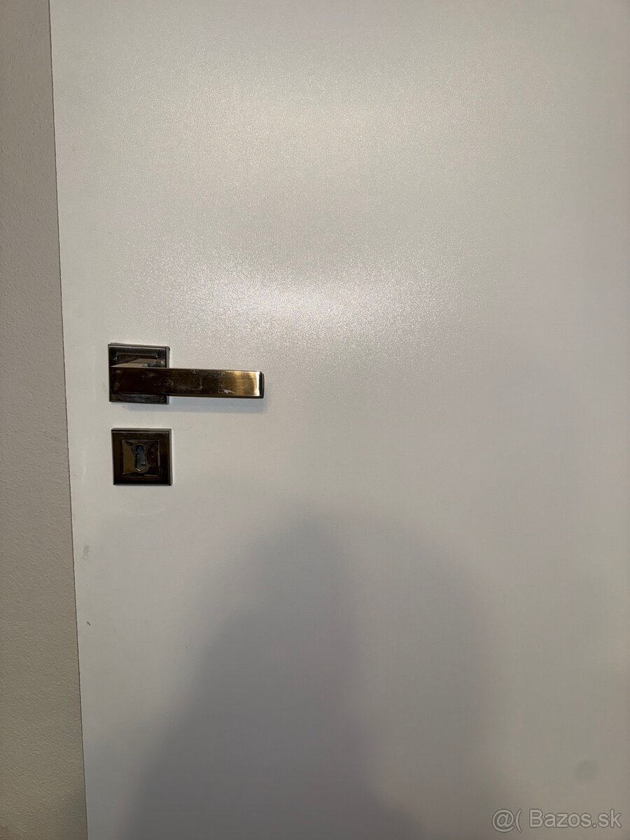 Predam biele dvere prave 1x70, 2x80 - 3