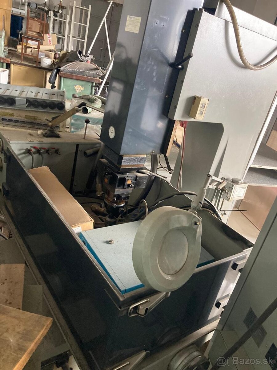 Elektroerozivní hloubička King Spark PULSE (7949) - 3