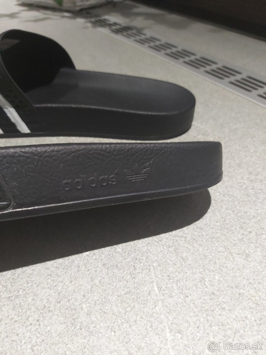 Adidas - 3