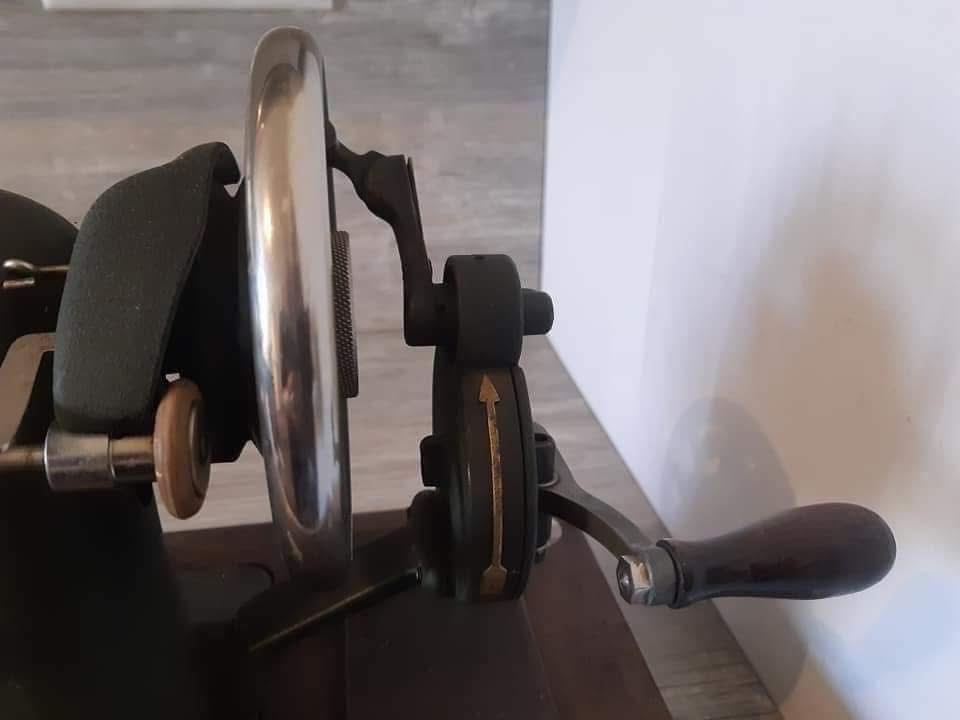 Husqvarna manualny sijaci stroj - 3