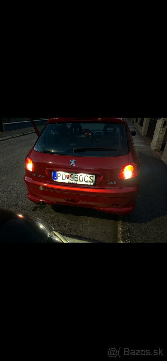 Predám Peugeot 206 - 3