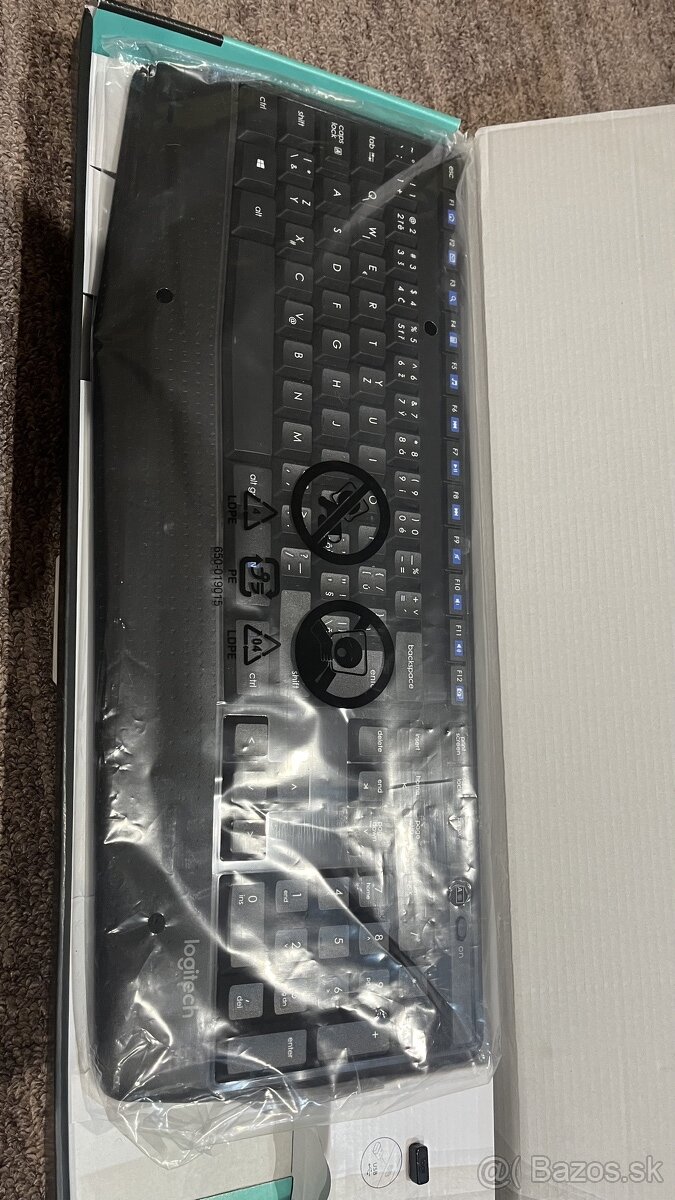 Predám bezdrôtovú klávesnicu Logitech - 3