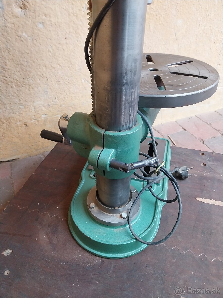 Stojanova vŕtačka 5 - 3