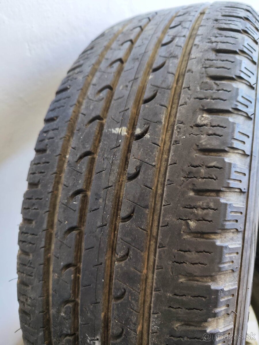 225/65 R17 - 3