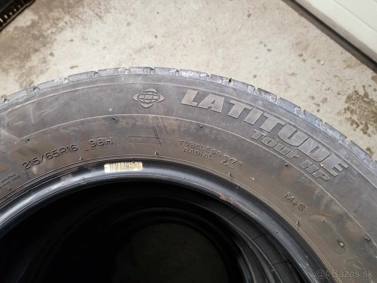Michelin 215/65R16 - 3