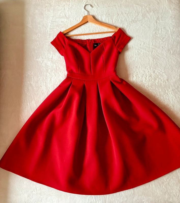 Elegantné červené šaty ASOS - 3