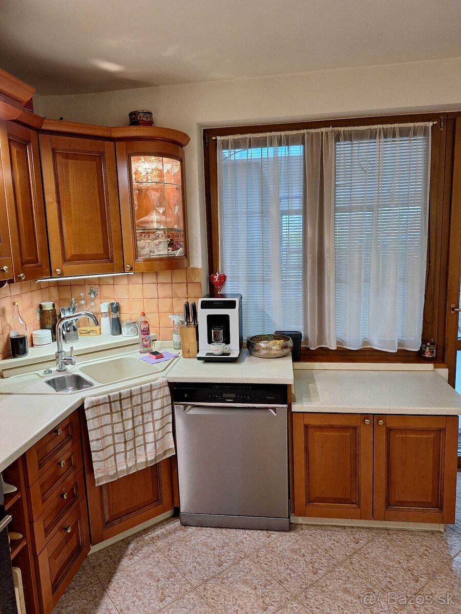 Masív kuchyňa zn.Sýkora - 3